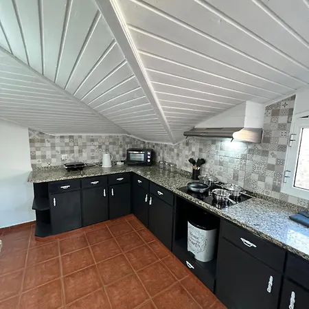 Meu Quintal 2, Madeira