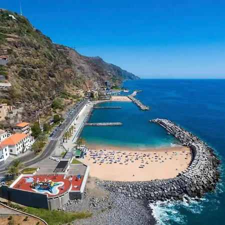 Meu Quintal 2, Calheta-madeira Apartment *