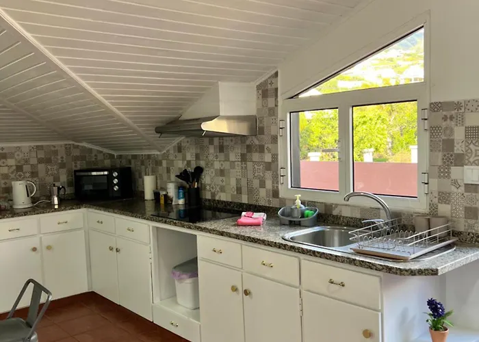 Apartamento Quiet Cozy Mq2 & Near & Mountain View Calheta (Madeira)